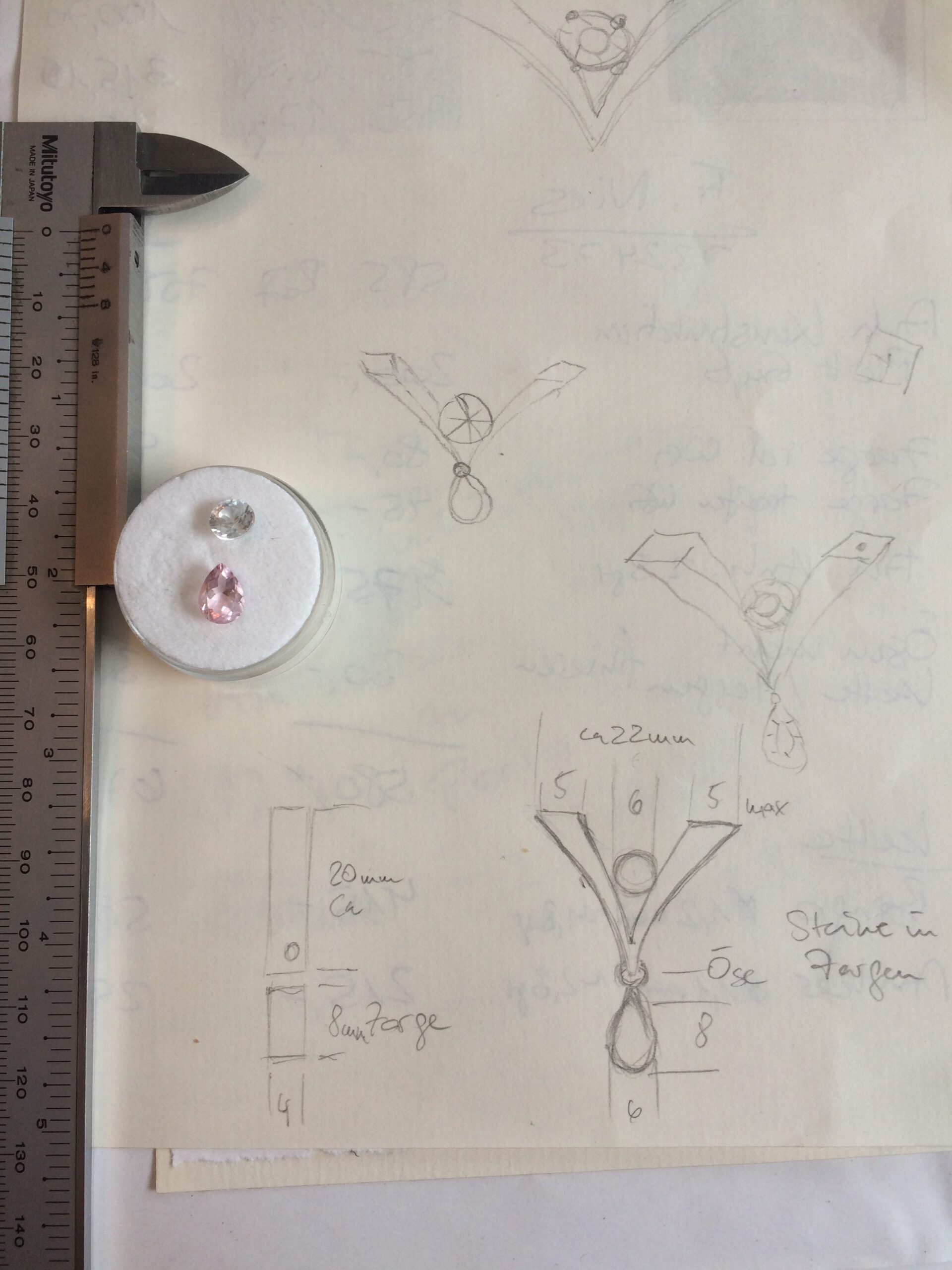 Anhängeranfertigung mit Zirkon und Morganit