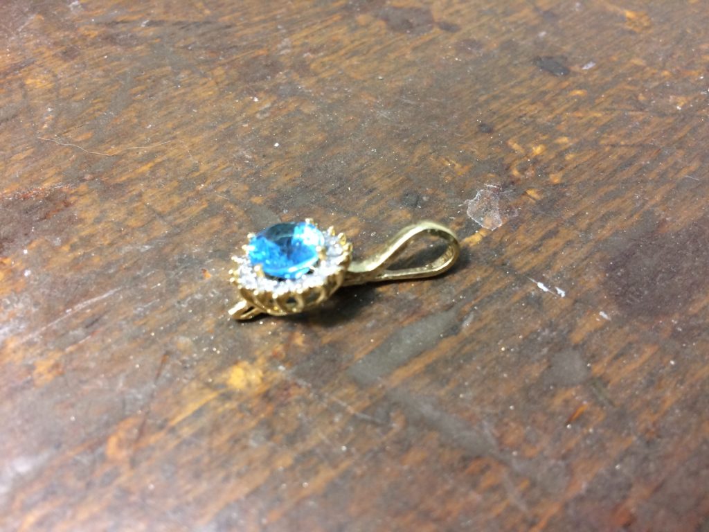 Anhänger aus Ring, Umarbeitung statt Reparatur