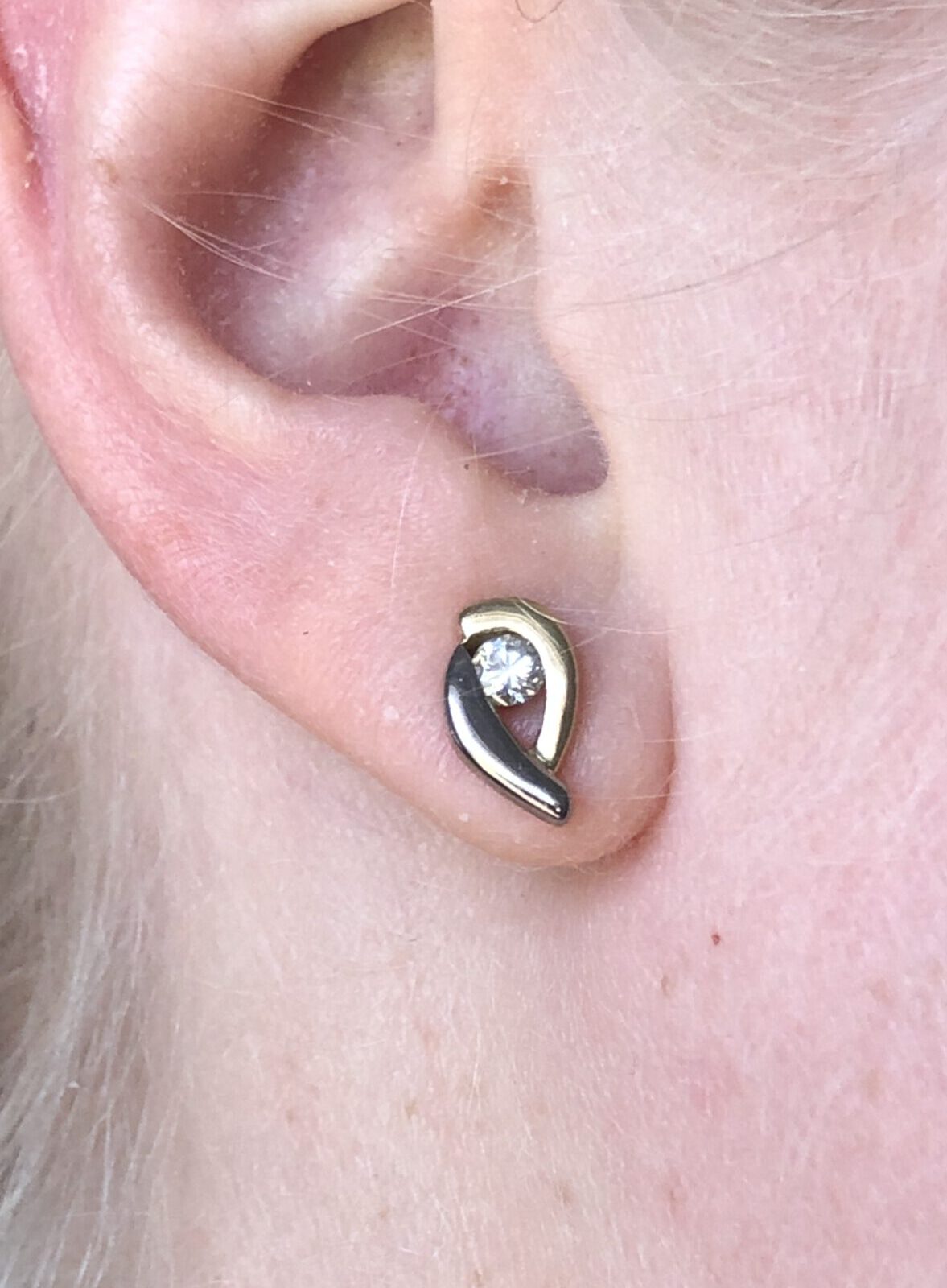 Ohrschmuck und Diamant