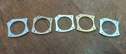 Ein Nietring – von Ellen