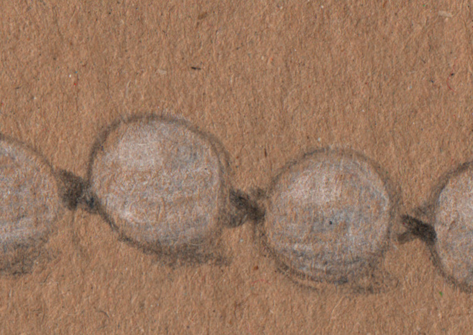 Eine Perlenkette knüpfen