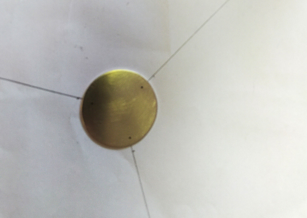 Ronde mit Anzeichnen für die Bohrlöcher